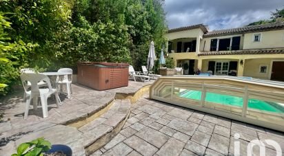 Traditional house 10 rooms of 230 m² in La Garde-Freinet (83680)