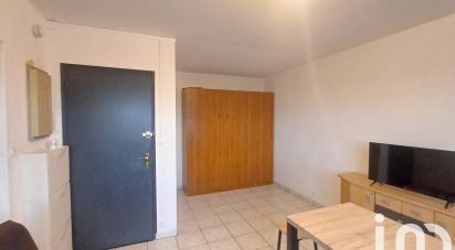 Studio 1 room of 25 m² in Saint-Julien-les-Villas (10800)