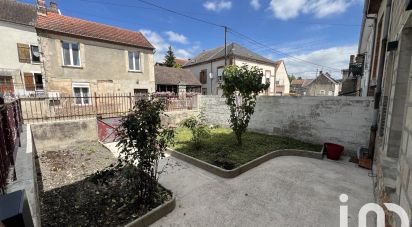 Maison de village 4 pièces de 96 m² à Festigny (51700)