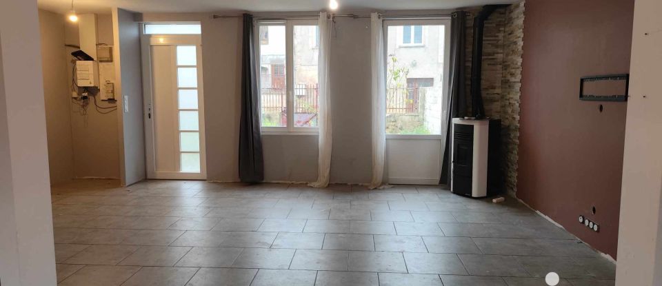 Maison de village 4 pièces de 96 m² à Festigny (51700)