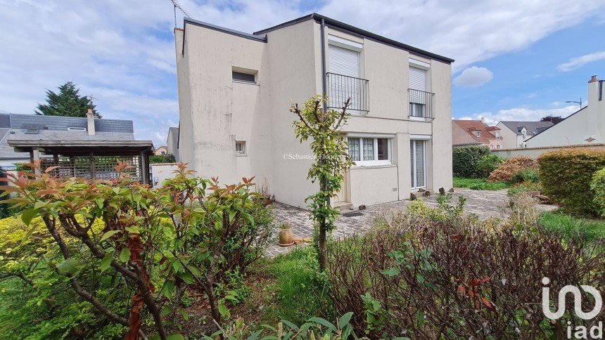 House 3 rooms of 80 m² in Fleury-les-Aubrais (45400)