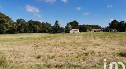 Land of 3,100 m² in Donnezac (33860)