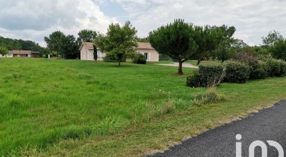 Land of 3,100 m² in Donnezac (33860)