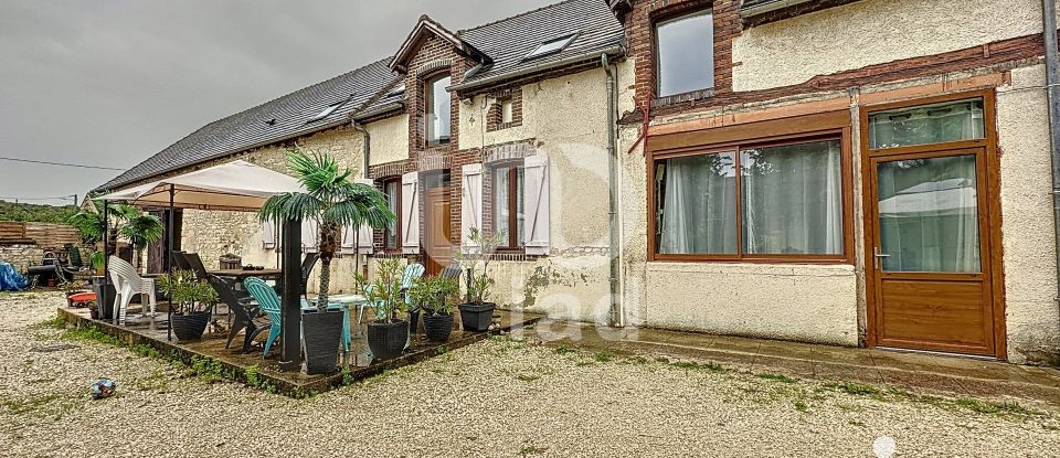 Maison traditionnelle 6 pièces de 230 m² à Poilly-sur-Tholon (89110)