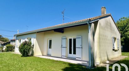 Traditional house 4 rooms of 105 m² in Pouillac (17210)