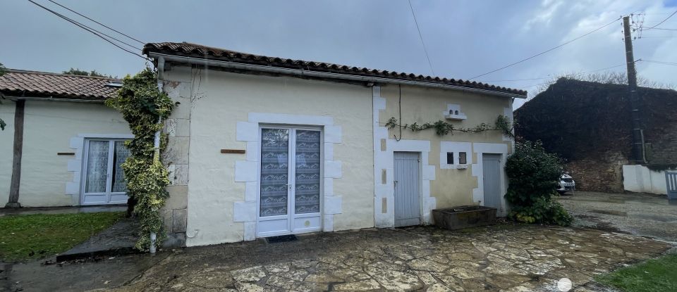 Gîte 13 pièces de 300 m² à Caunay (79190)