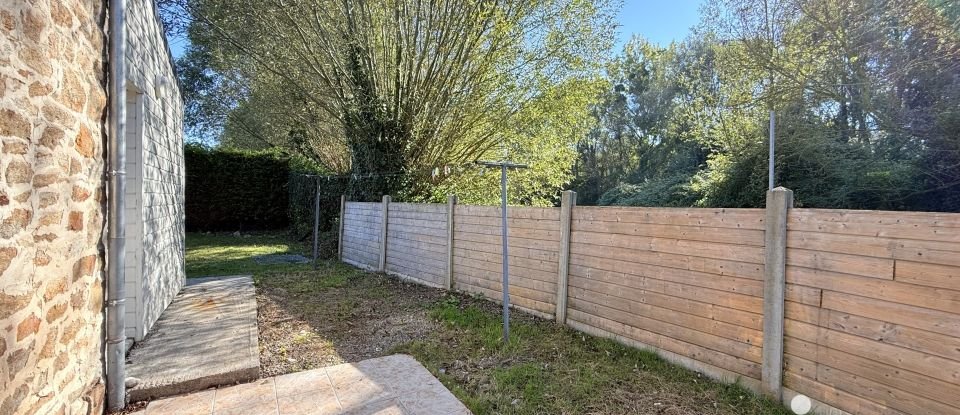 Longère 3 pièces de 76 m² à Mont-Dol (35120)