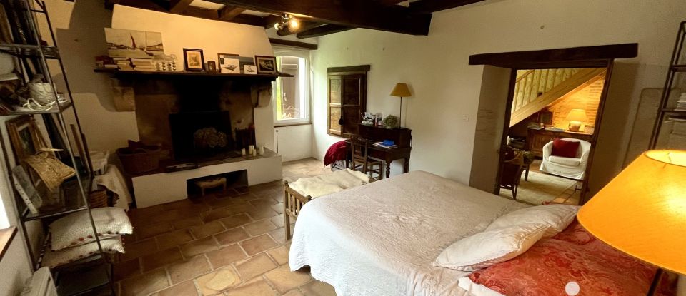 Traditional house 9 rooms of 298 m² in Saint-Lon-les-Mines (40300)