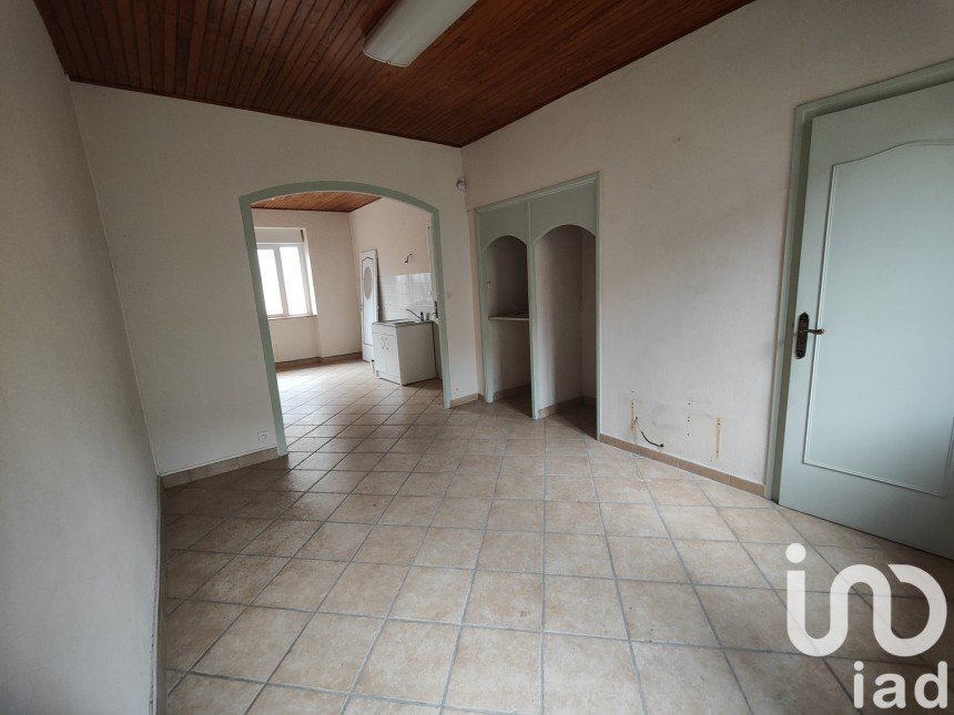 Village house 4 rooms of 70 m² in Rochepaule (07320)