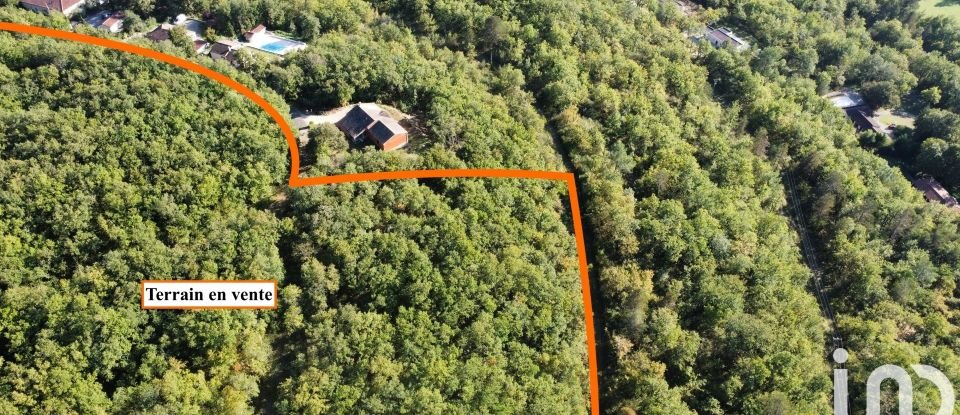 Land of 247,635 m² in Puy-l'Évêque (46700)