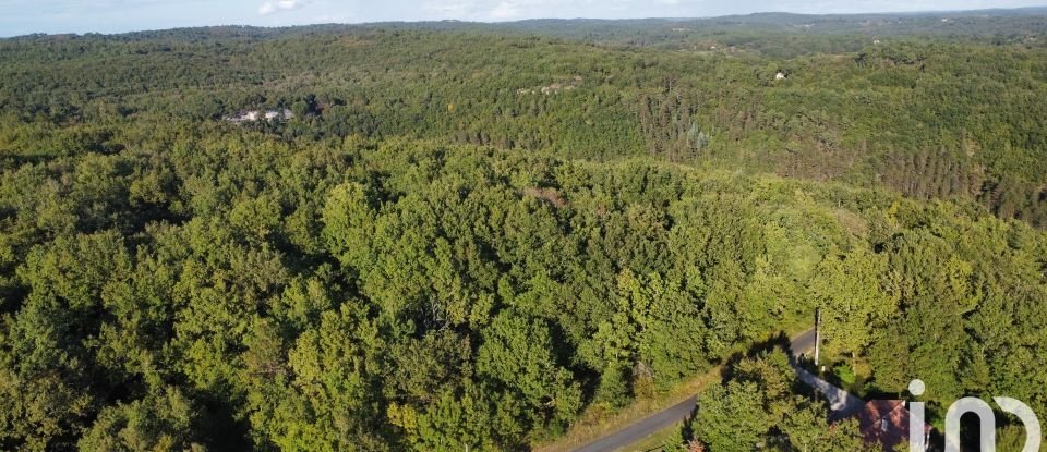 Terrain de 247 635 m² à Puy-l'Évêque (46700)