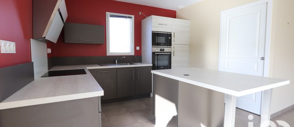 Maison 6 pièces de 134 m² à Marigny (79360)