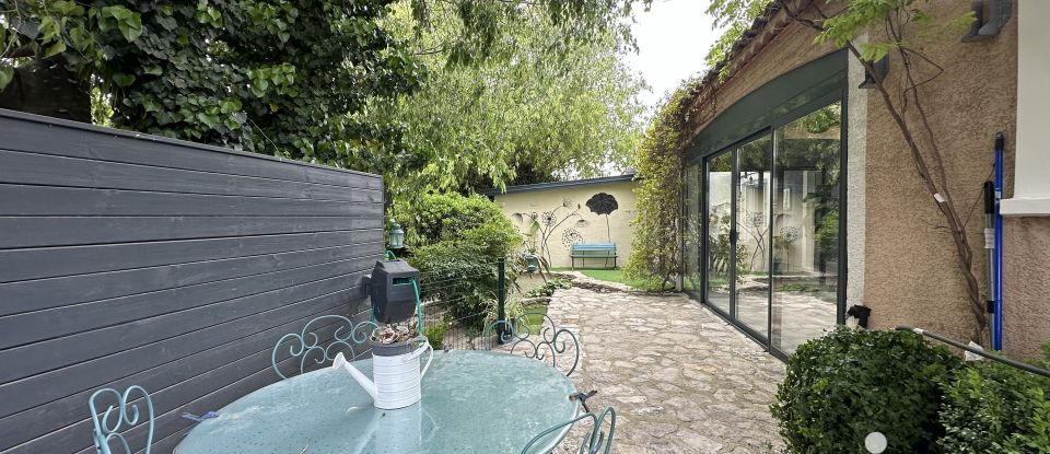 Maison d’architecte 8 pièces de 187 m² à Aspères (30250)