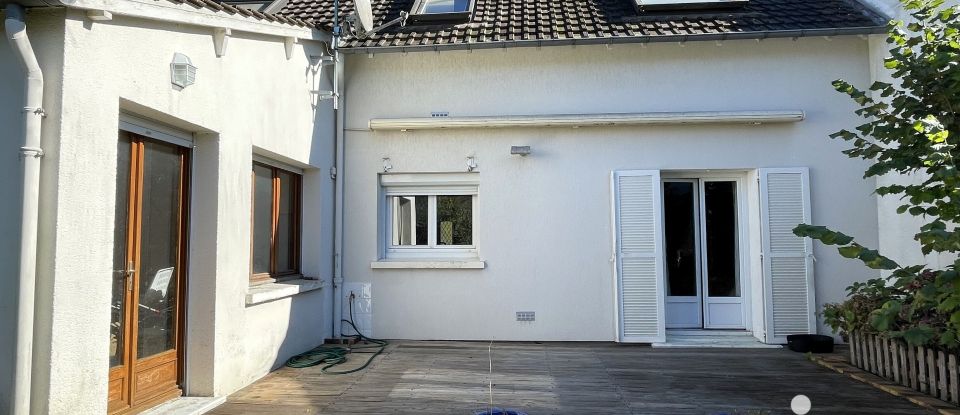 Maison 6 pièces de 145 m² à La Chapelle-Saint-Mesmin (45380)