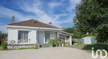 Maison traditionnelle 9 pièces de 153 m² à Saint-Alban (31140)