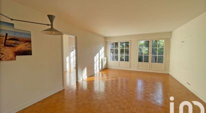 Apartment 3 rooms of 72 m² in Versailles (78000)