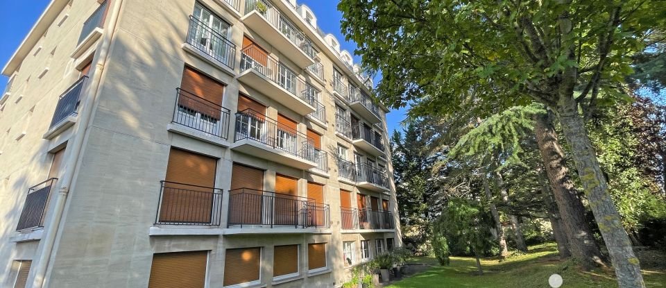 Appartement 3 pièces de 72 m² à Versailles (78000)