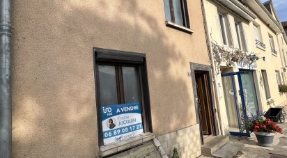 Maison de village 4 pièces de 90 m² à Sommevoire (52220)