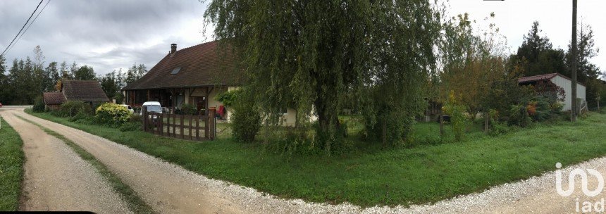 Country house 8 rooms of 220 m² in Le Tartre (71330)