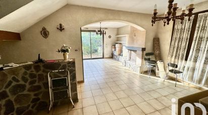 Traditional house 5 rooms of 121 m² in Hyères (83400)