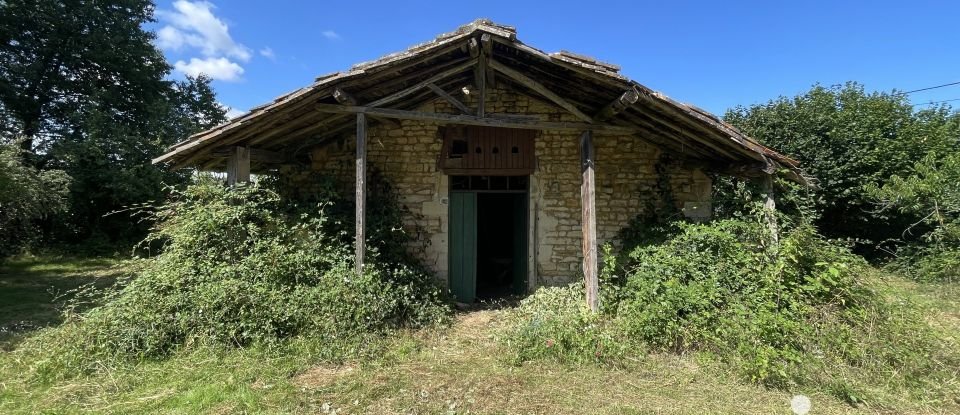 Country home 6 rooms of 205 m² in Saint-Coutant (79120)