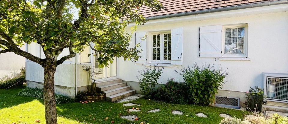 Traditional house 5 rooms of 150 m² in Voisenon (77950)