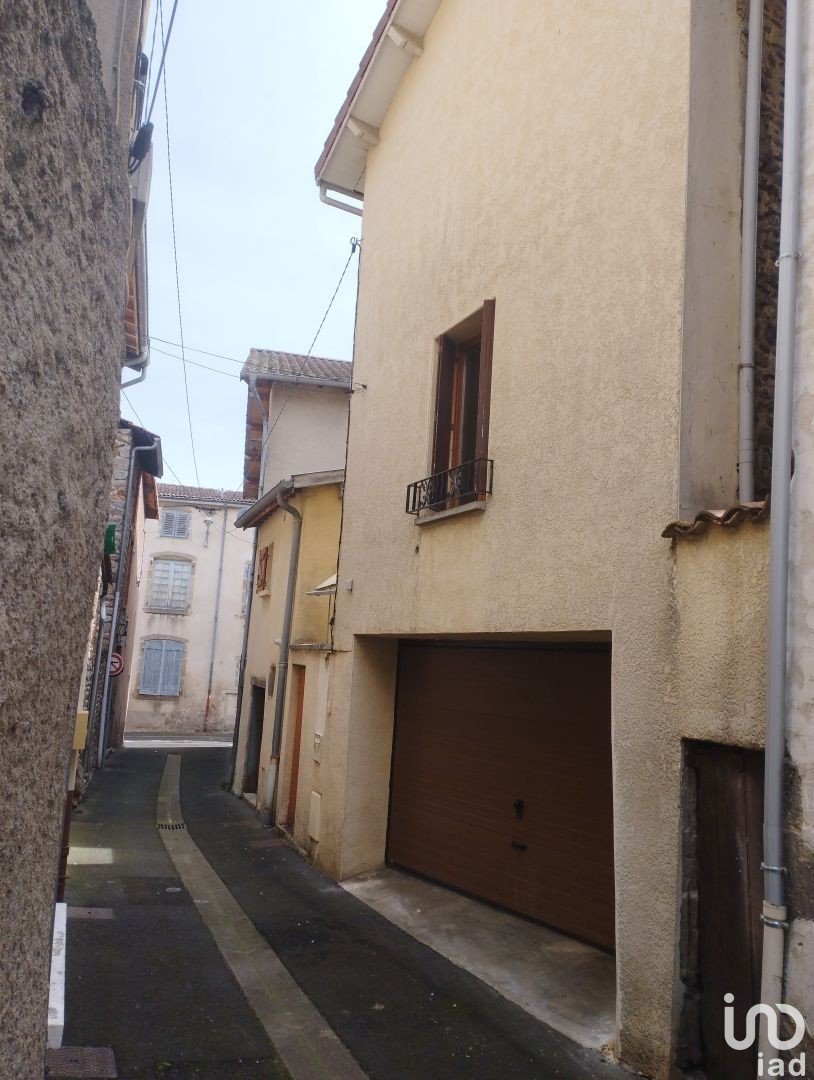 House 4 rooms of 100 m² in Courpière (63120)