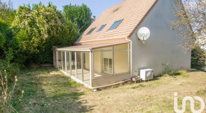 Maison 7 pièces de 130 m² à La Ville-du-Bois (91620)