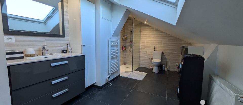 Maison 5 pièces de 198 m² à MAZÉ (49630)