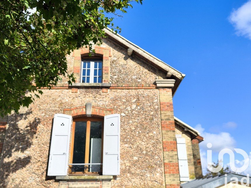 Town house 5 rooms of 136 m² in Châlons-en-Champagne (51000)