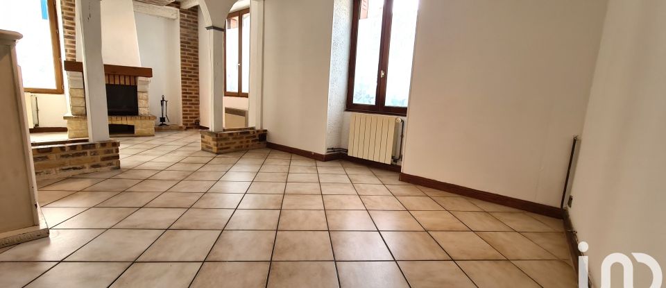 Town house 4 rooms of 86 m² in Bombon (77720)