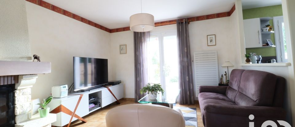 House 6 rooms of 160 m² in Saint-Sulpice-de-Pommeray (41000)