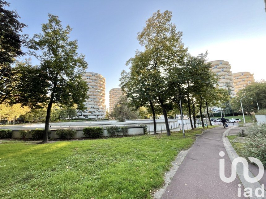 Apartment 1 room of 29 m² in Créteil (94000)