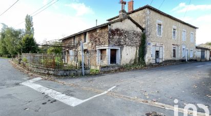 Maison traditionnelle 8 pièces de 219 m² à Limalonges (79190)