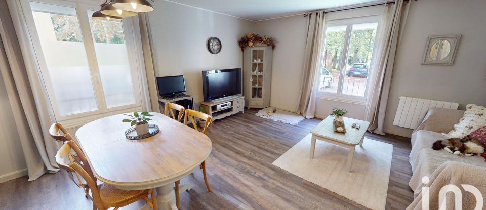 Appartement 4 pièces de 82 m² à Saint-Mammès (77670)