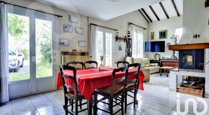 Traditional house 8 rooms of 210 m² in Avensan (33480)