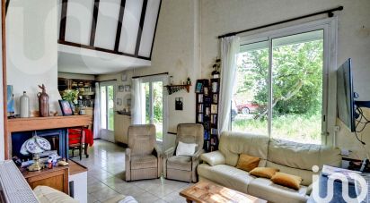 Traditional house 8 rooms of 210 m² in Avensan (33480)