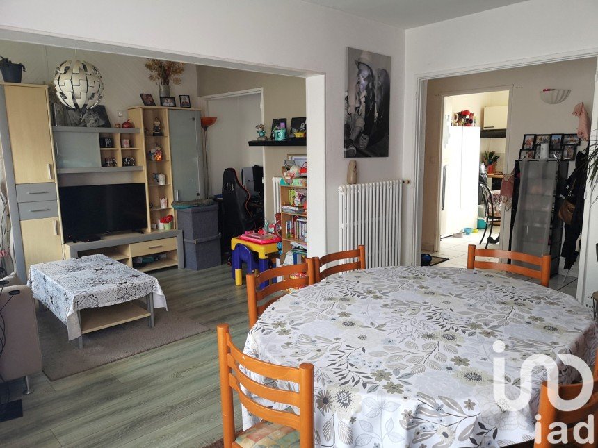 Apartment 4 rooms of 70 m² in Brest (29200)