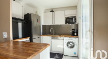 Apartment 3 rooms of 67 m² in Pantin (93500)