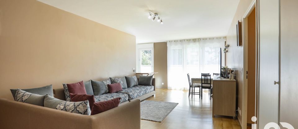 Apartment 3 rooms of 67 m² in Pantin (93500)