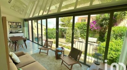 Apartment 4 rooms of 120 m² in Sanary-sur-Mer (83110)