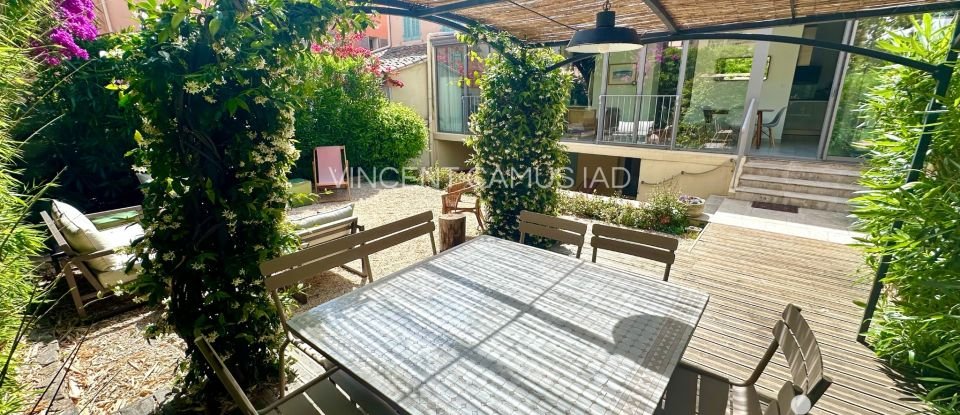 Appartement 4 pièces de 120 m² à Sanary-sur-Mer (83110)