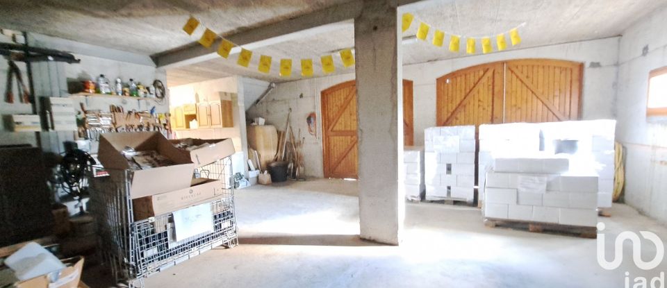 Domaine 6 pièces de 226 m² à Beaujeu (69430)