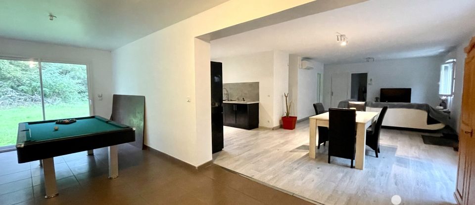 Maison 6 pièces de 130 m² à - (40410)