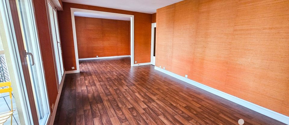 Appartement 5 pièces de 93 m² à Chartres (28000)