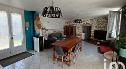 House 7 rooms of 136 m² in Lys-Haut-Layon (49540)