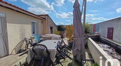 House 7 rooms of 132 m² in DOUÉ EN ANJOU (49700)