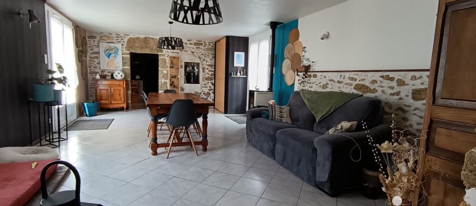 Maison 7 pièces de 136 m² à Lys-Haut-Layon (49540)