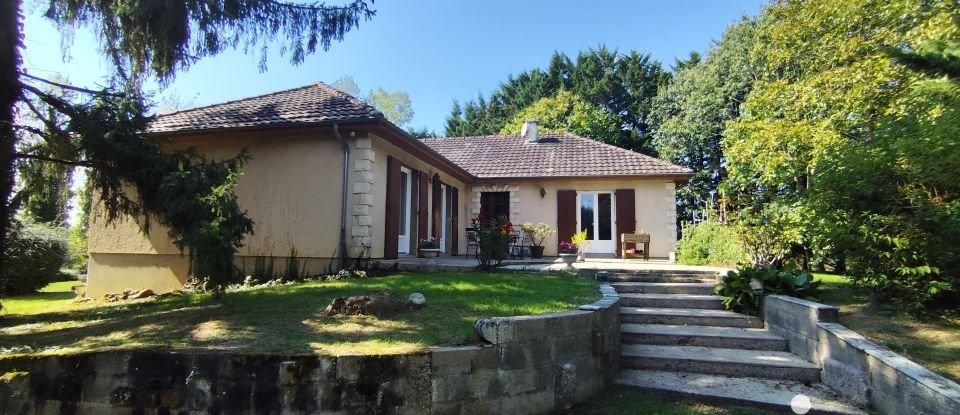 Maison 6 pièces de 146 m² à Sèvres-Anxaumont (86800)