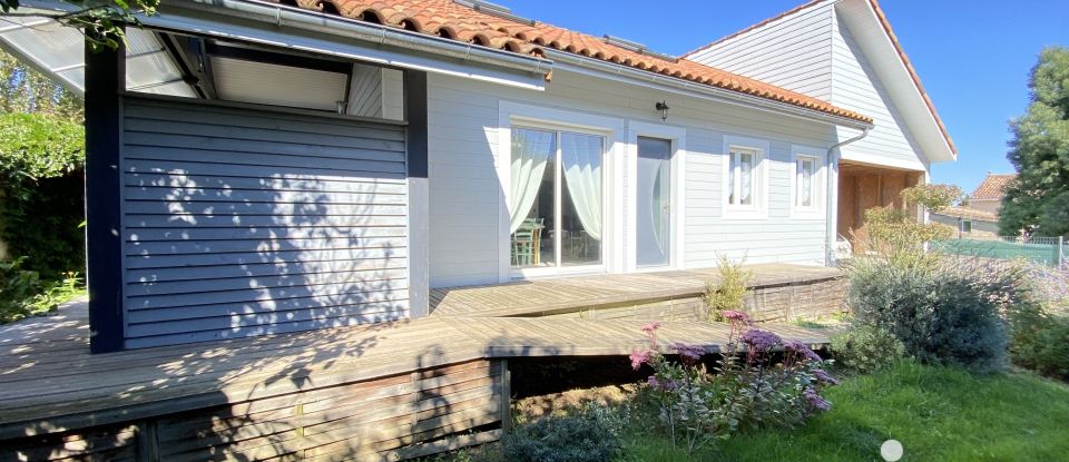 Maison 4 pièces de 87 m² à Civray (86400)